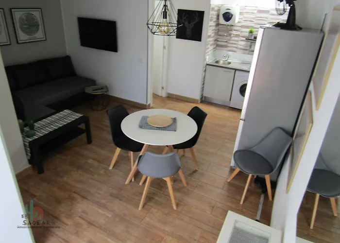 펜션 El Saguaro 아로나